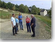 
      Auf Initiative der Freien W&auml;hler hei&szlig;t der Stadtentwicklungsausschuss in Zukunft
      "Ausschuss f&uuml;r Stadtentwicklung, Umwelt- und Klimaschutz": Ein erster, formaler
      Schritt zur St&auml;rkung des &ouml;kologischen Gedankens in der Mayener Kommunalpolitik
      auf dem Weg zu einer zuk&uuml;nftigen &ouml;kologischen Stadtentwicklungsplanung. In
      diesem Gremium sollten langfristig alle stadtpolitischen Entscheidungen auf
      ihre &Ouml;kologievertr&auml;glichkeit hin &uuml;berpr&uuml;ft werden!